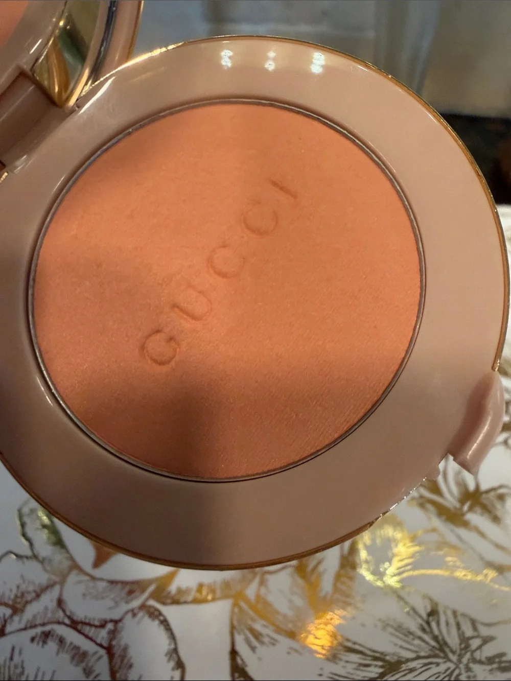 Gucci Blush Luminous Matte Blush Tender apricot 2